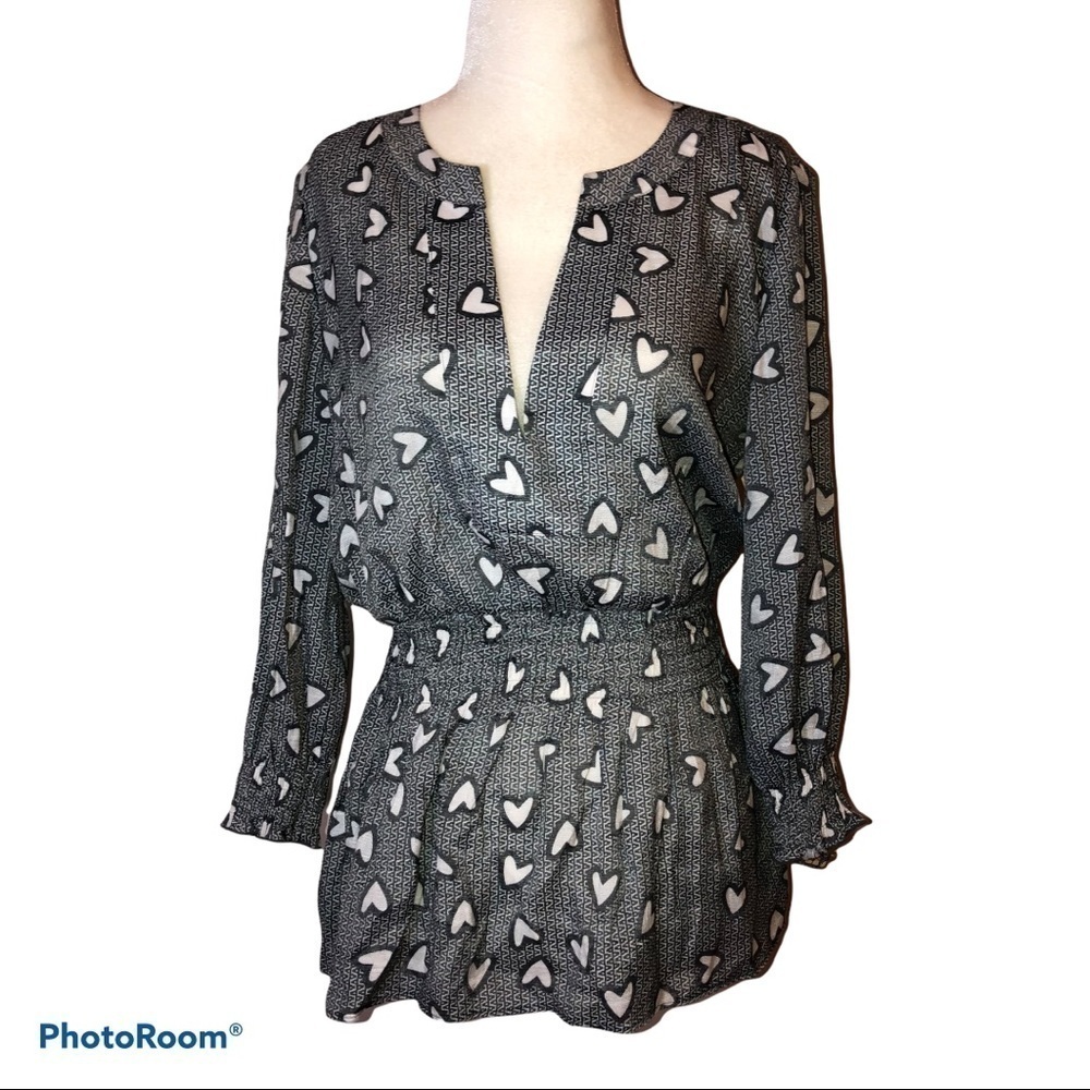 ALFANI Gray White Hearts Print V-Neck 3/4 Sleeve Blouse Sz 6